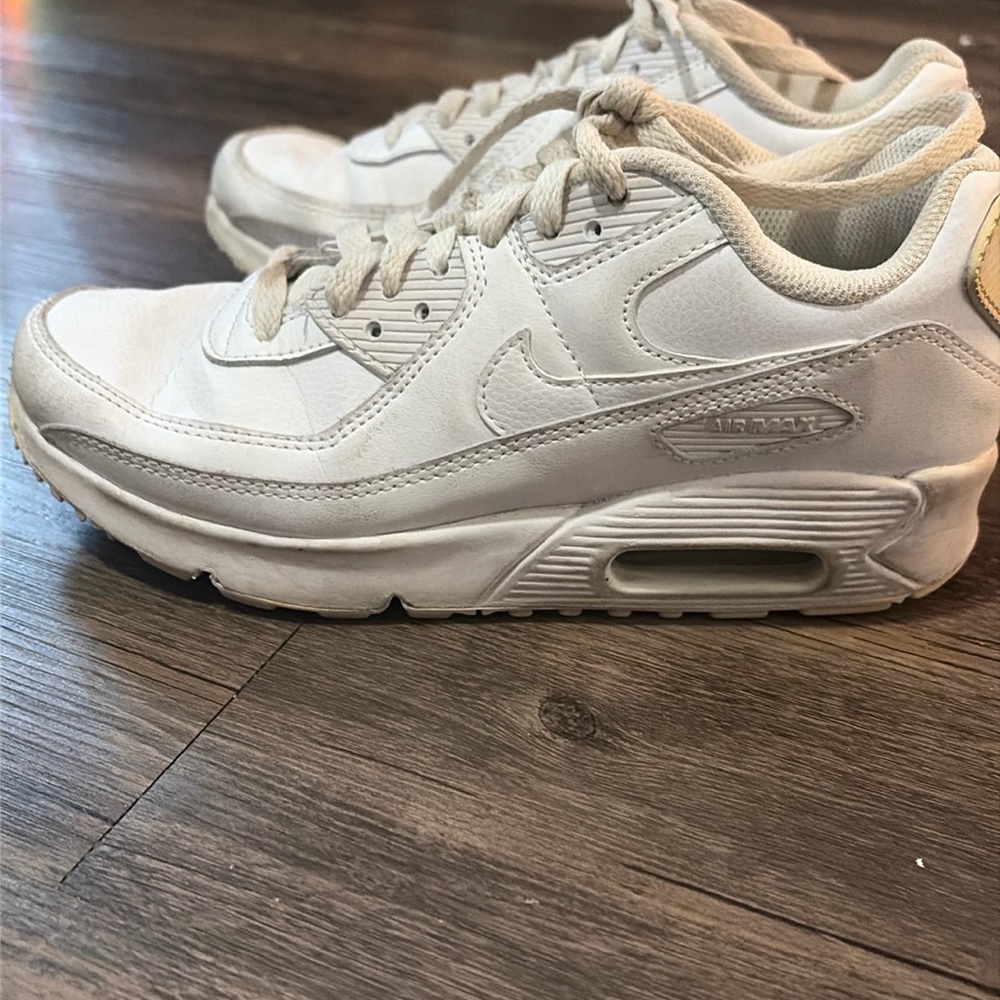 White platform airmax